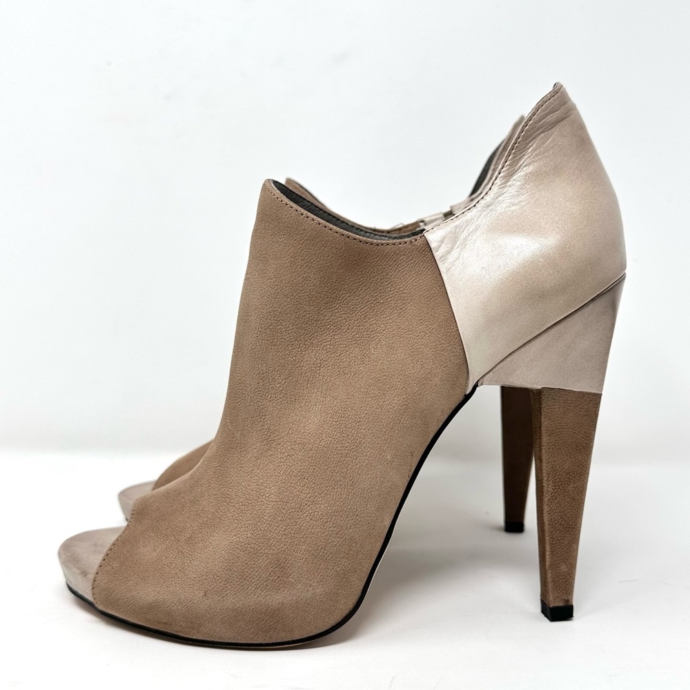 Vince Camuto Brendas Womens Tan Leather Suede High Heel Booties - Picture 2 of 13